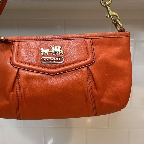 Coach Signature Sufflette Leather Mini Bag - Picture 3 of 16